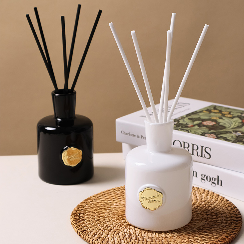 Home Fragrance Reed Diffuser - 200 ml flammenloses Reed-Diffusor-Aromatherapie-Set für den